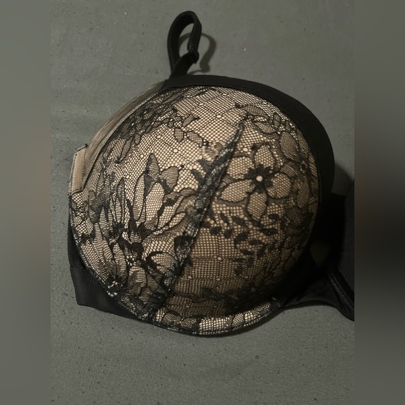 Victoria’s Secret Black & Nude Lace Very Sexy Push-Up Bra 32DDD / F70 - Picture 8 of 11